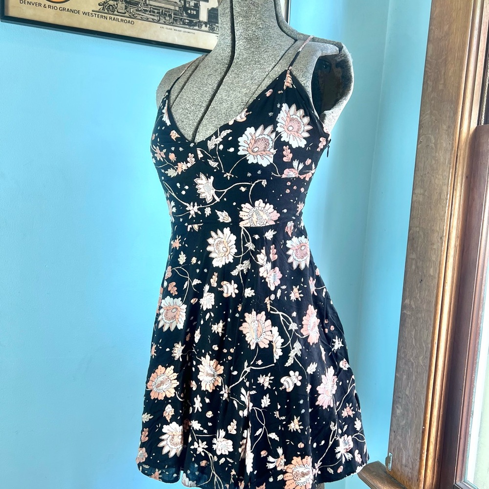 American Eagle Black Floral Spaghetti Strap Skater Dress - Pink & Cream Flowers